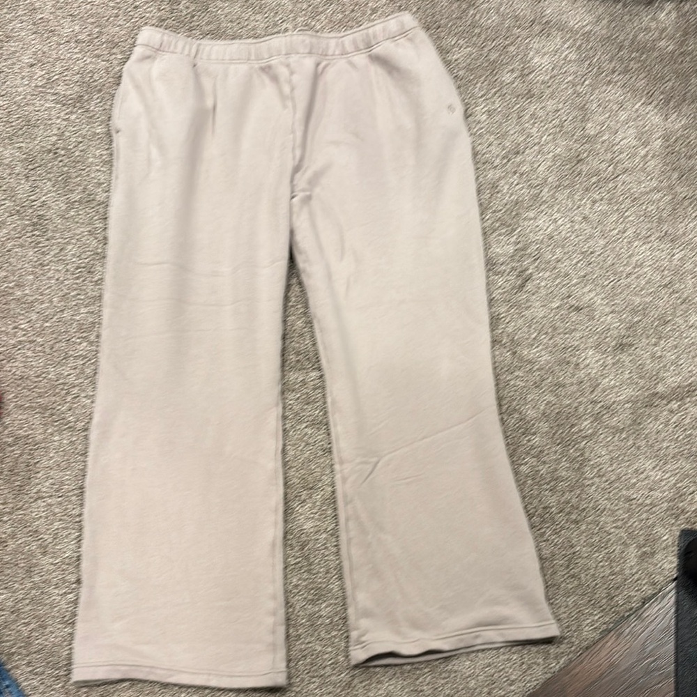 Buff bunny pants fleece material inside with drawstring.